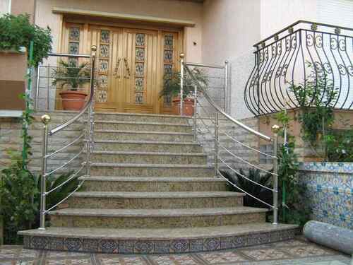 mais recente caso da empresa sobre WinscoMetal Custom Stainless Steel Cable Railing Project for Residential Outdoor Staircase