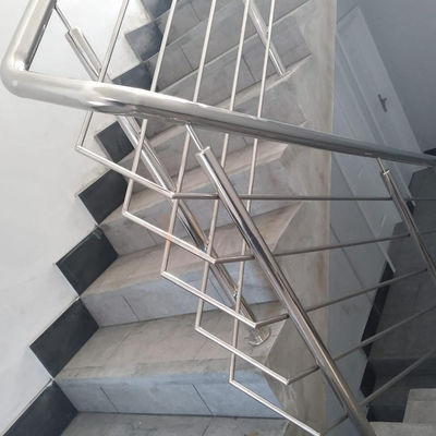 O espelho terminou Inox de aço inoxidável AISI 201 304 trilhos da escadaria de 316 casas