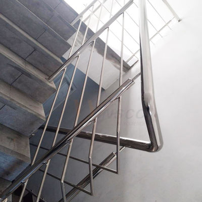 O espelho terminou Inox de aço inoxidável AISI 201 304 trilhos da escadaria de 316 casas