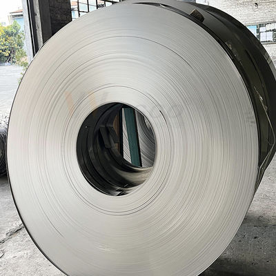 Os Ss 430 laminaram a tira de aço inoxidável com superfície de Hailrine dos VAGABUNDOS