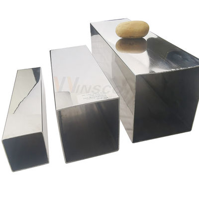 Tubo quadrado de aço inoxidável polido grão 600 AISI 201 304 para aplicações decorativas