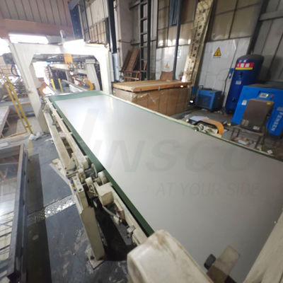 Amostra gratuita 1250 mmx2500 mmx0,5 mm 2B Borda do moinho de superfície Chapa laminada a frio de aço inoxidável AISI 201