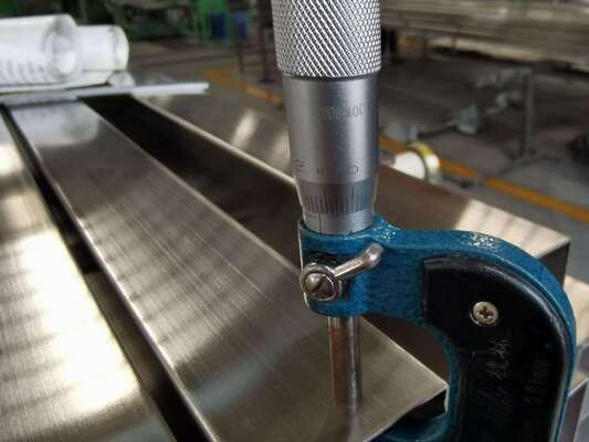 Liga de aço austenítico de alta resistência ao calor para vidro de espessura 12 mm e 24 mm